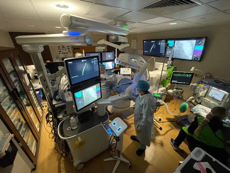 Advanced Bronchoscopy System 2 web